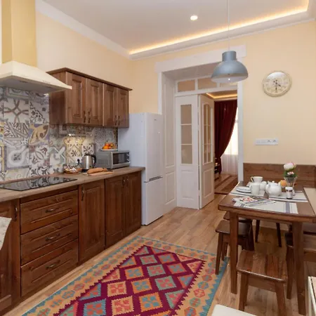 At Pidmurna St. 20 Апартаменты