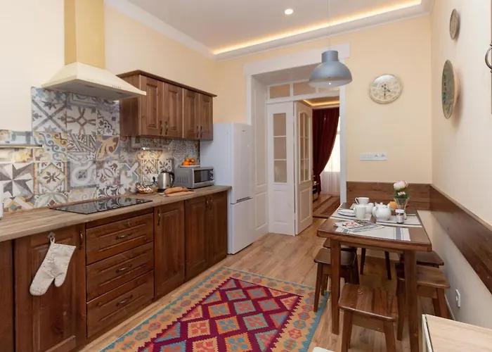 At Pidmurna St. 20 Apartment