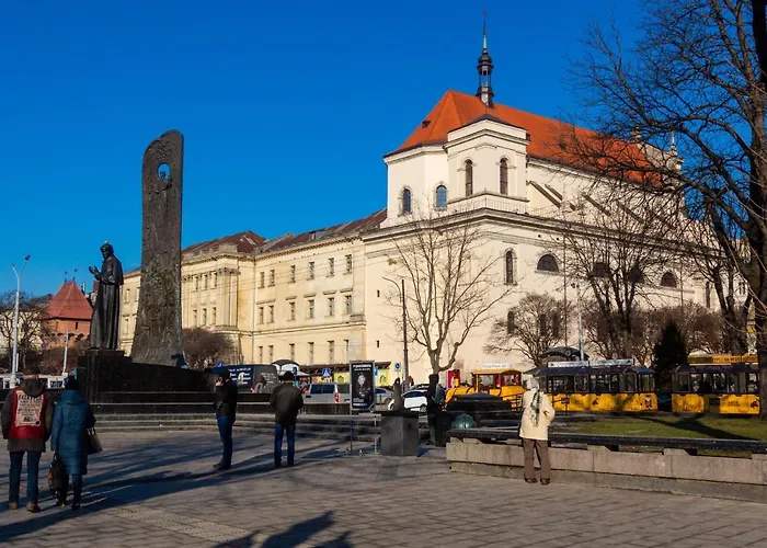 At Pidmurna St. 20 *